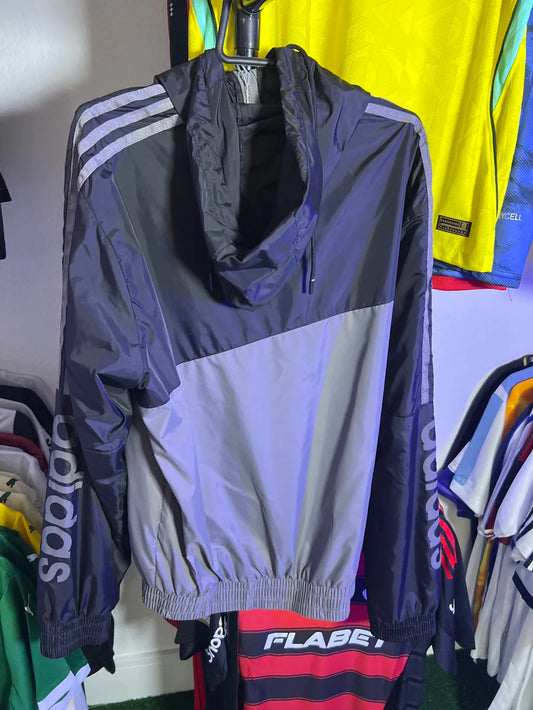 Corta Vento Adidas Preto e Cinza 2011| FutMantos