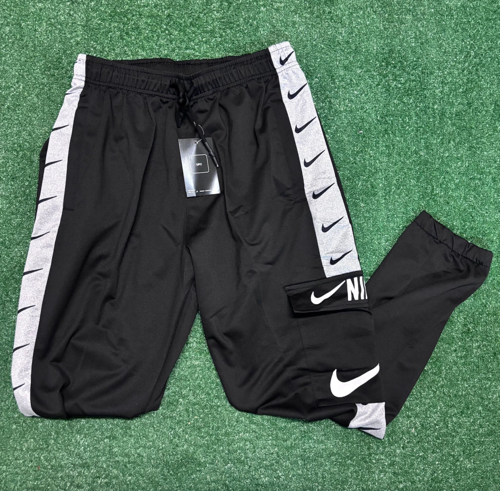 Calça Nike com Bolso