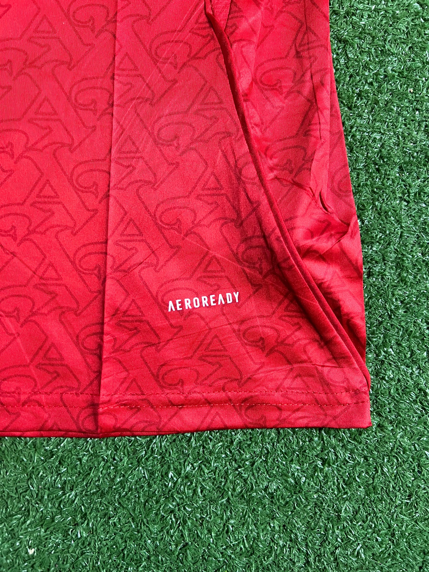Camisa Arsenal 25/26 -(Leves manchas no tecido)| FutMantos