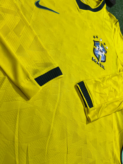 Camisa Brasil Amarela I 26/27 - Jogador Manga Longa (Gola mais Escura) | Futmantos