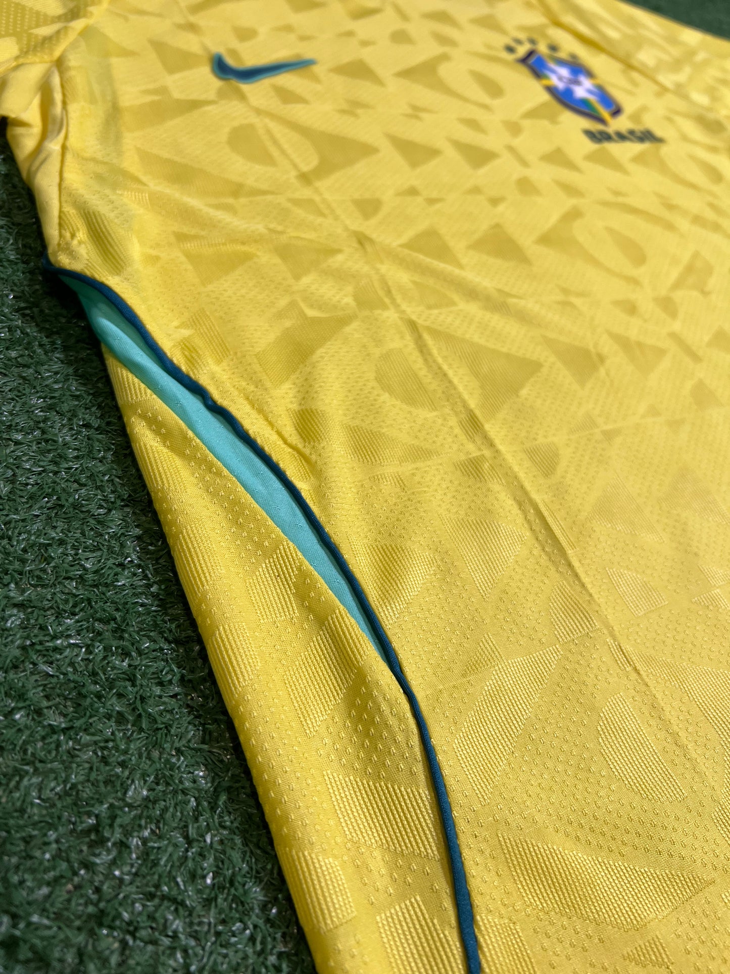 Camisa Brasil I 26/27 - Jogador Amarela | Futmantos
